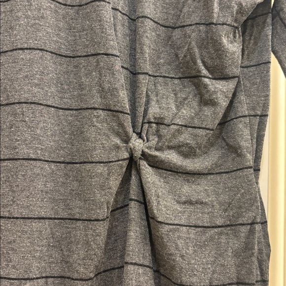 Banana Republic Charcoal Striped Long Sleeve Tee - Picture 4 of 10